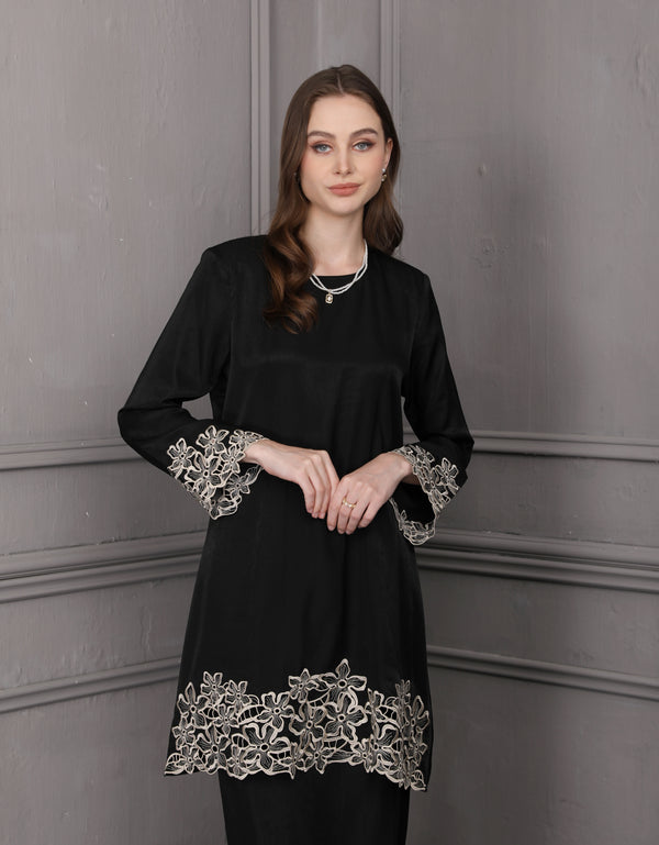 BAJU KURUNG PAHANG MODEN JAELIA (BLACK)